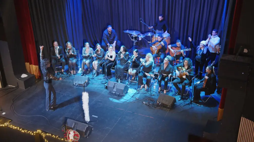 Triana le canta a la Navidad - Zambomba de Jerez para navidad, contratar ayuntamientos sevilla mercado navideño programa navidad.webp