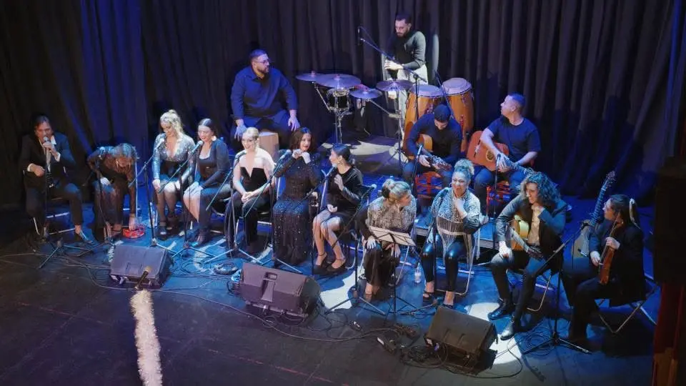 Triana le canta a la Navidad - Zambomba de Jerez para navidad, contratar ayuntamientos sevilla mercado navideño programa navidad 2.webp