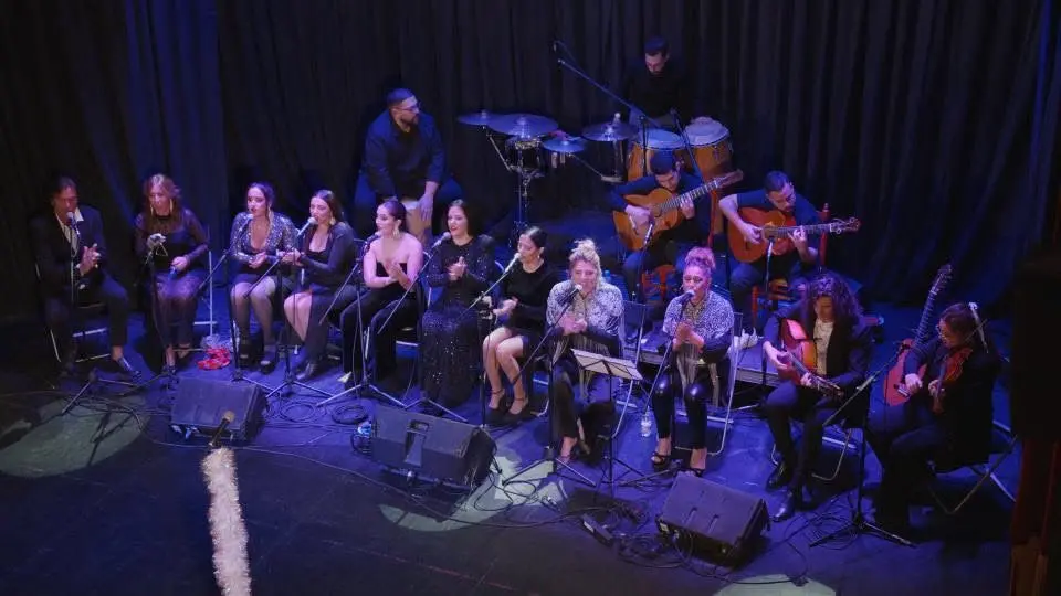 Triana le canta a la Navidad - Zambomba de Jerez para navidad, contratar ayuntamientos sevilla mercado navideño programa navidad 3.webp